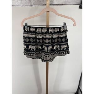 Forever 21 Pull on Shorts Womens Black Elephant Print Casual Lounge Size Medium